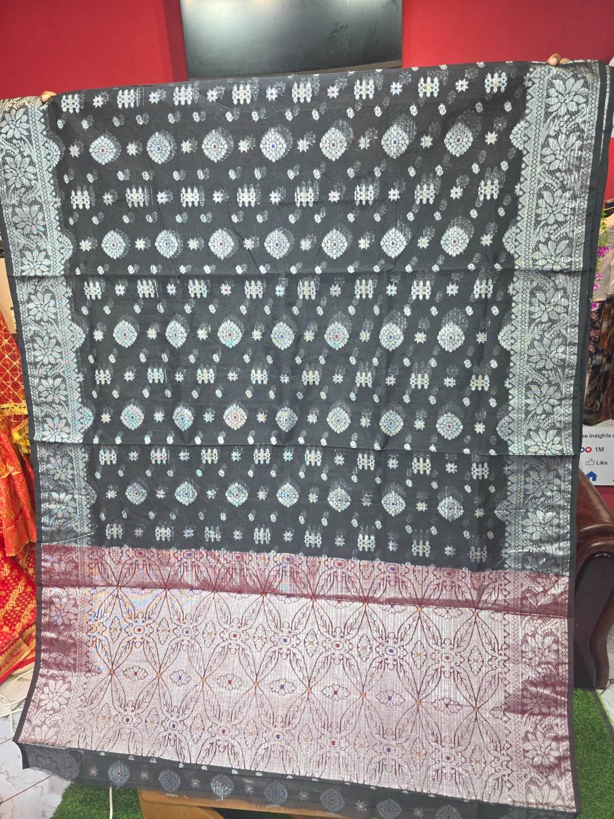 নারীদের শাড়ি