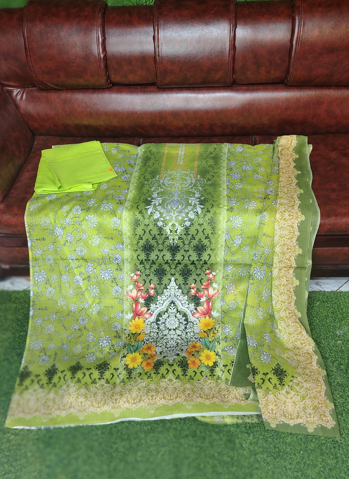 আনস্টিজ জমজম থ্রি পিস