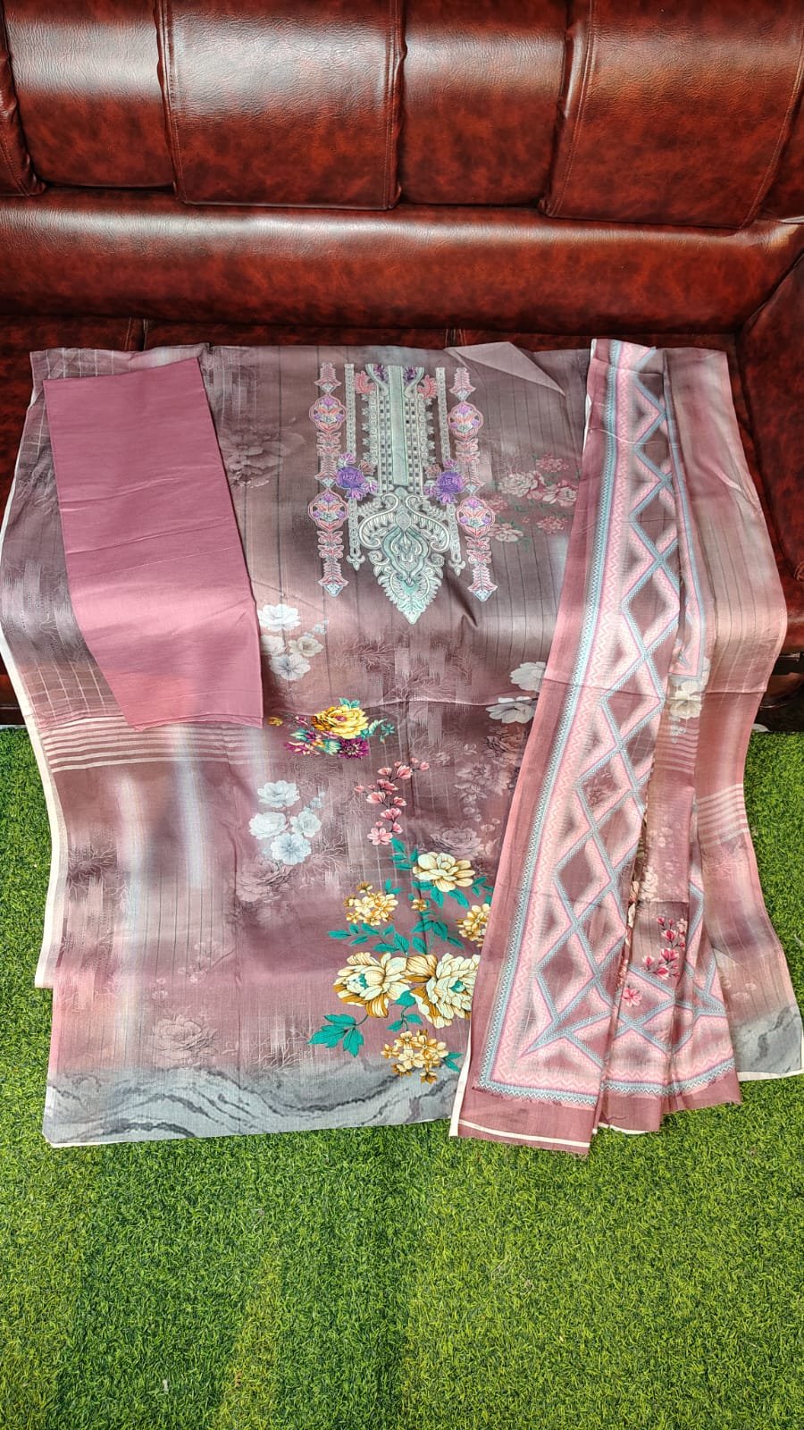 আনস্টিজ জমজম থ্রি পিস